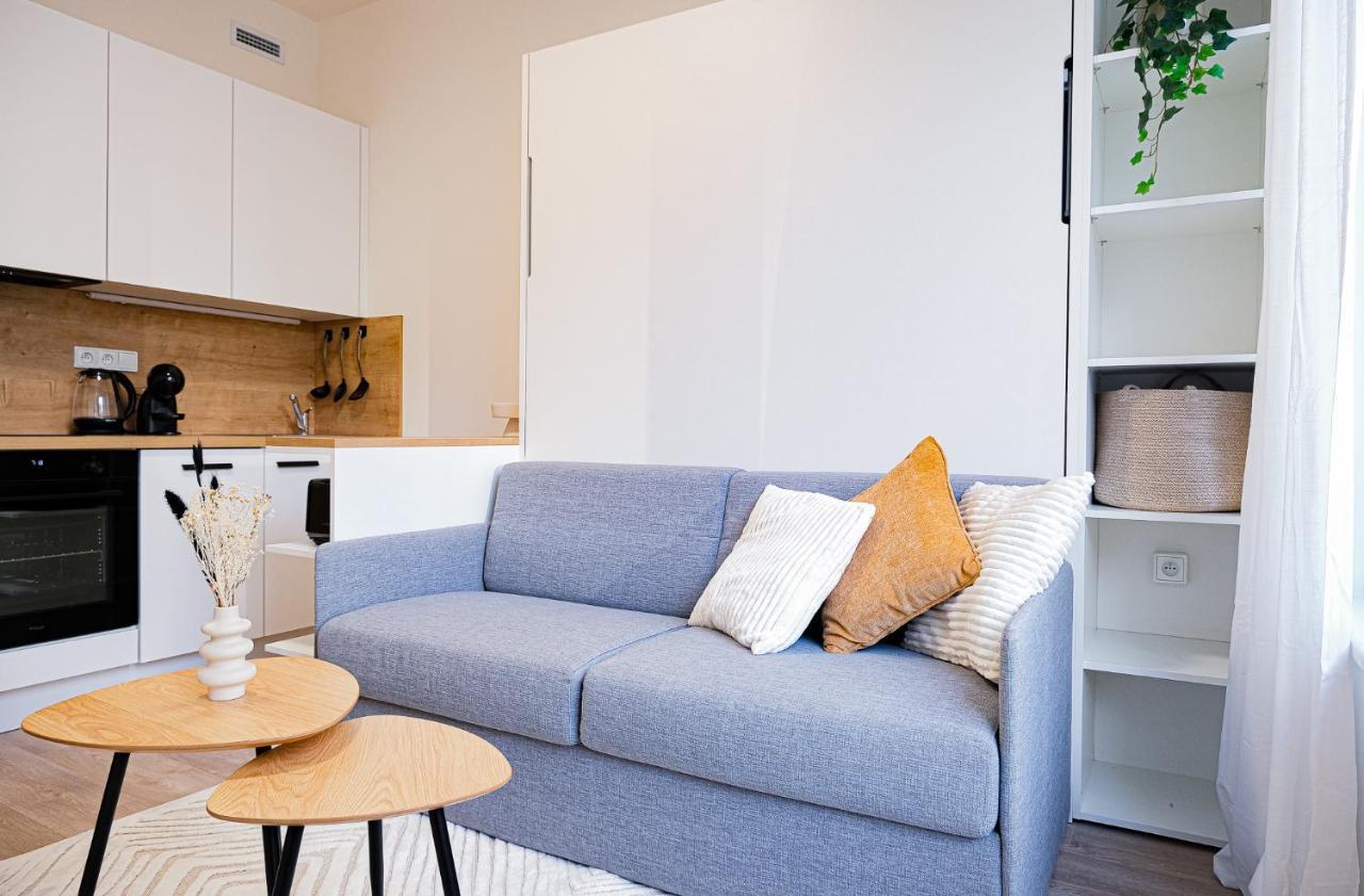 Mymozart Apartments Prague By Rentero Property Zewnętrze zdjęcie
